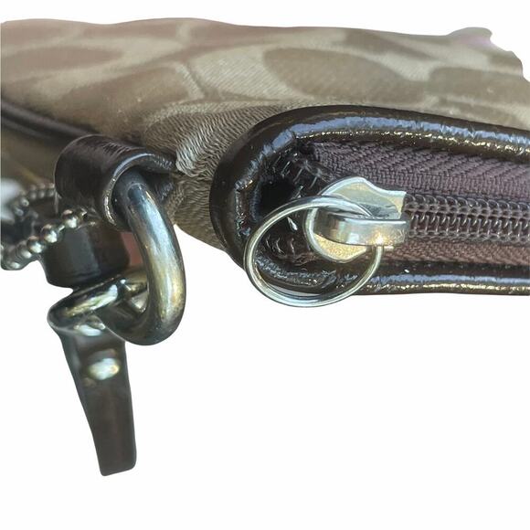 Coach Signature Tan/Brown Wristlet/Wallet with Credit Card Slots - Picture 6 of 11